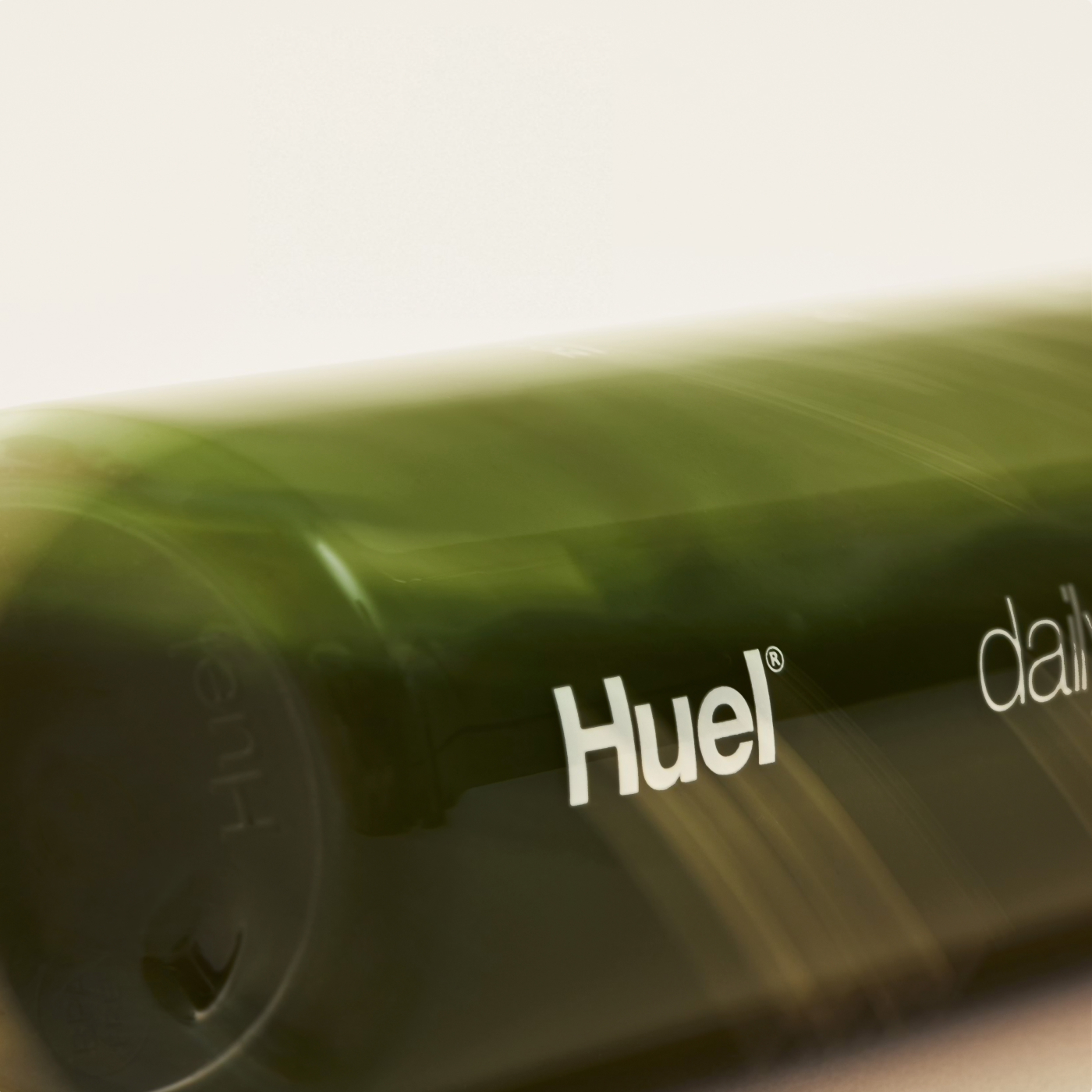 ProductMacroShots_PDP_DailyGreens_SmallRight-1